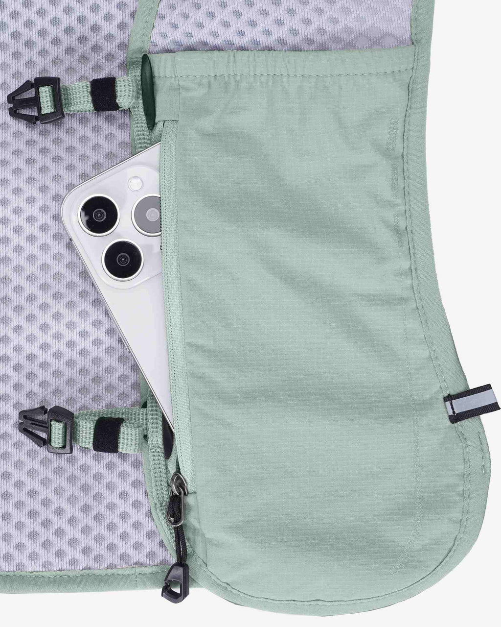 Lightweight Hydration Vest with 2L Bladder