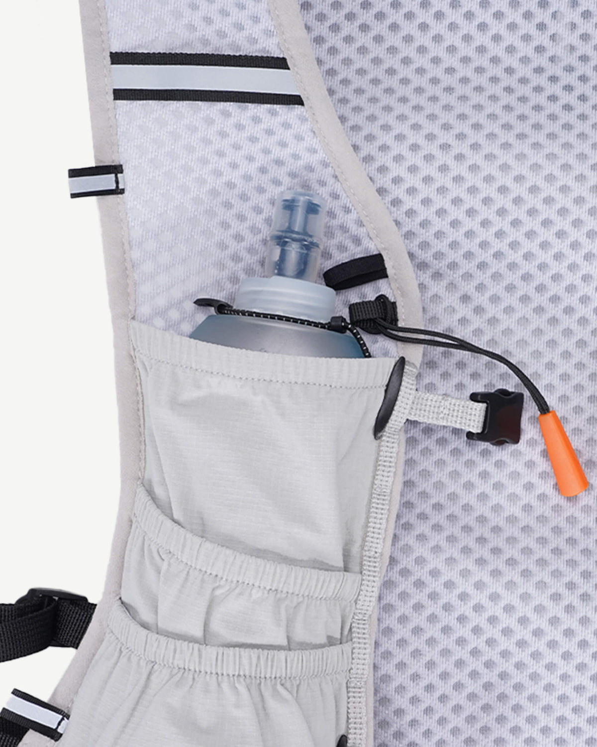 Lightweight Hydration Vest with 2L Bladder
